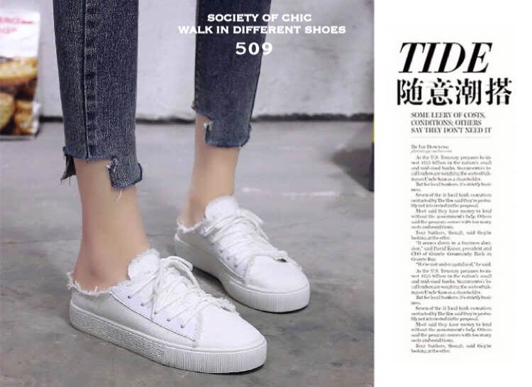 รองเท้าผ้าใบเปิดส้นแต่งปลายลุ่ย (สีแดง)