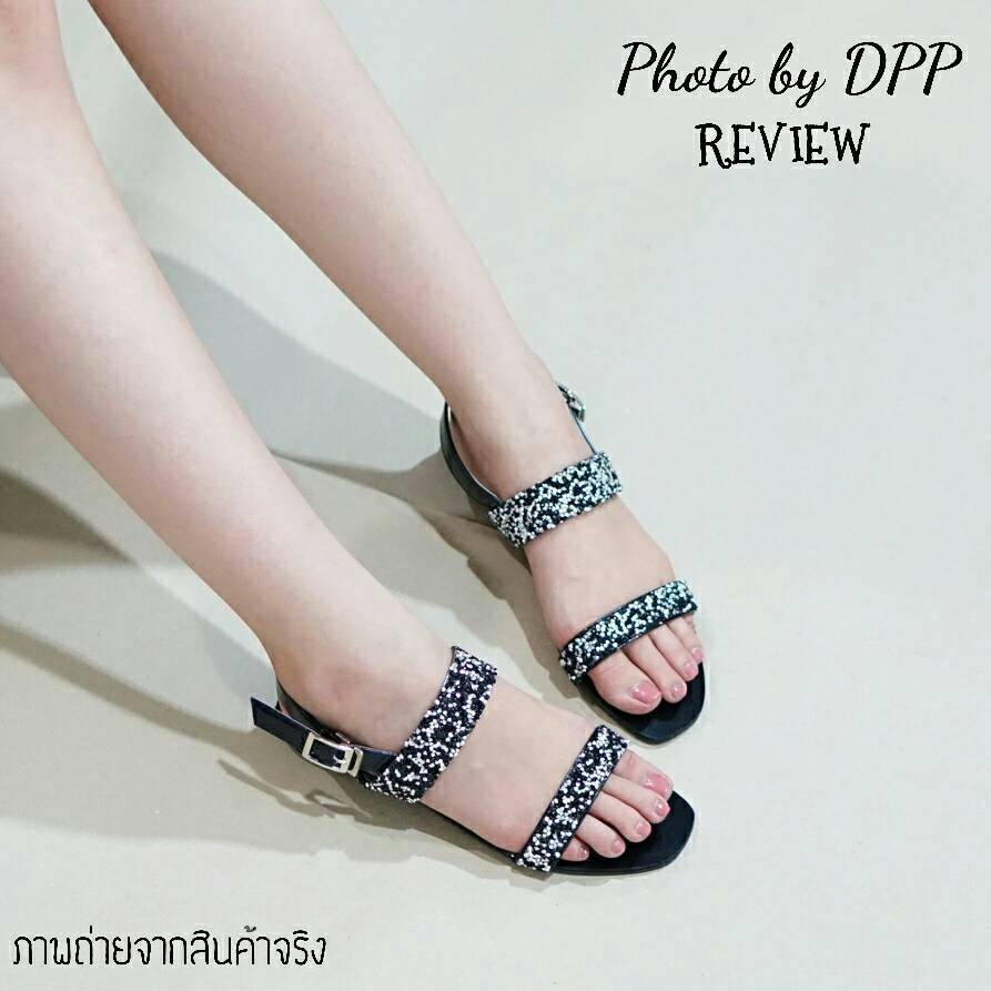 พร้อมส่ง : รองเท้าลำลองรัดส้นหน้าเพชร (สีดำ)