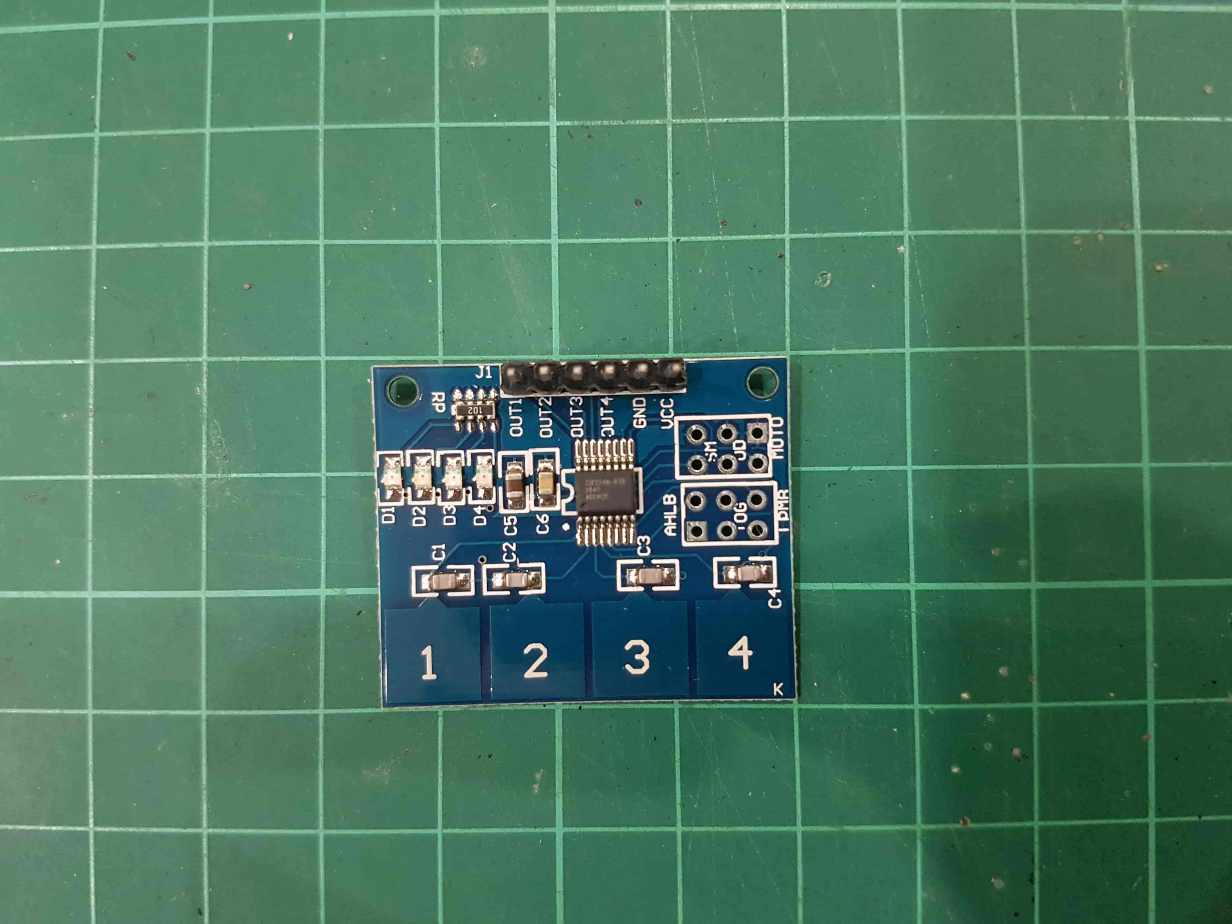 TTP224 4-channel capacitive touch