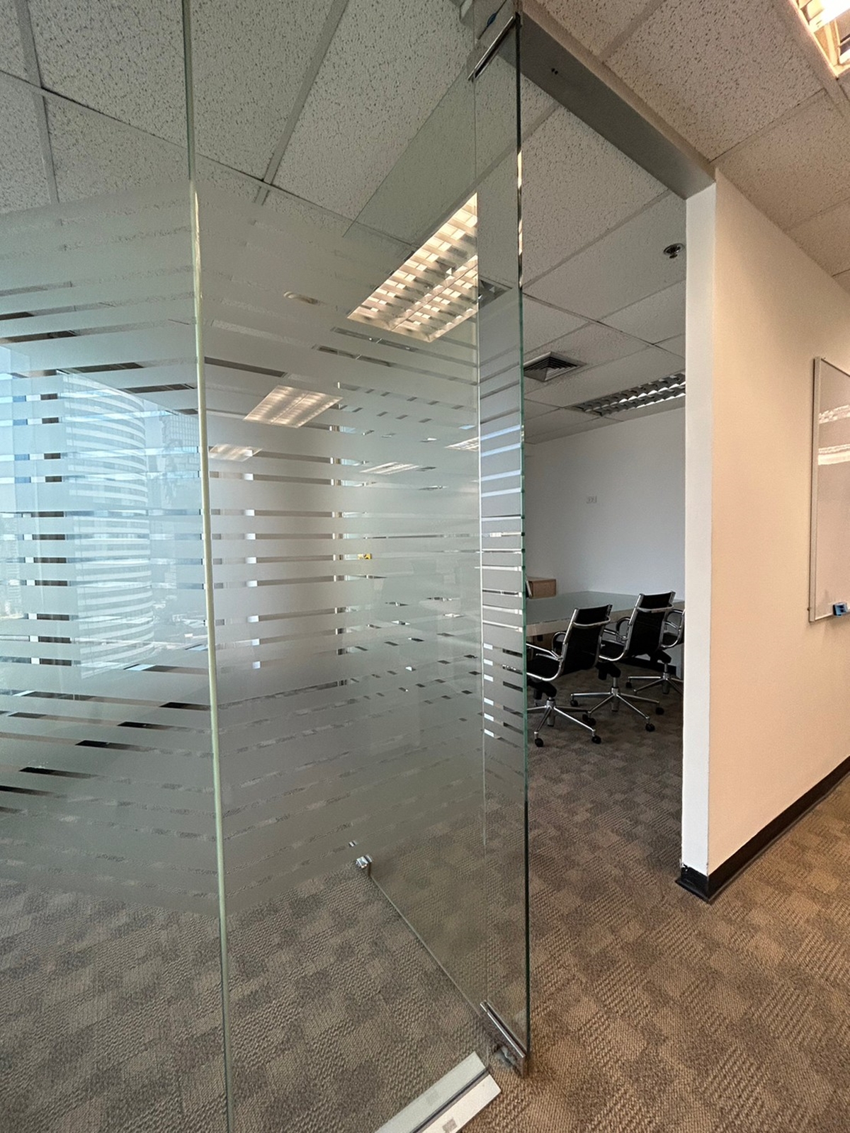 Empire Tower sathorn bangkok สำนักงานให้เช่าย่านสาทร ใกล้สถานีรถไฟฟ้า BTS ช่องนนทรี เพียง 300 เมตร