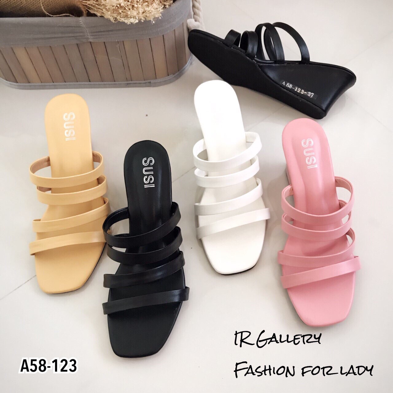 รองเท้าส้นเตารีดเปิดส้นแต่งสายคาด (สีเหลือง)