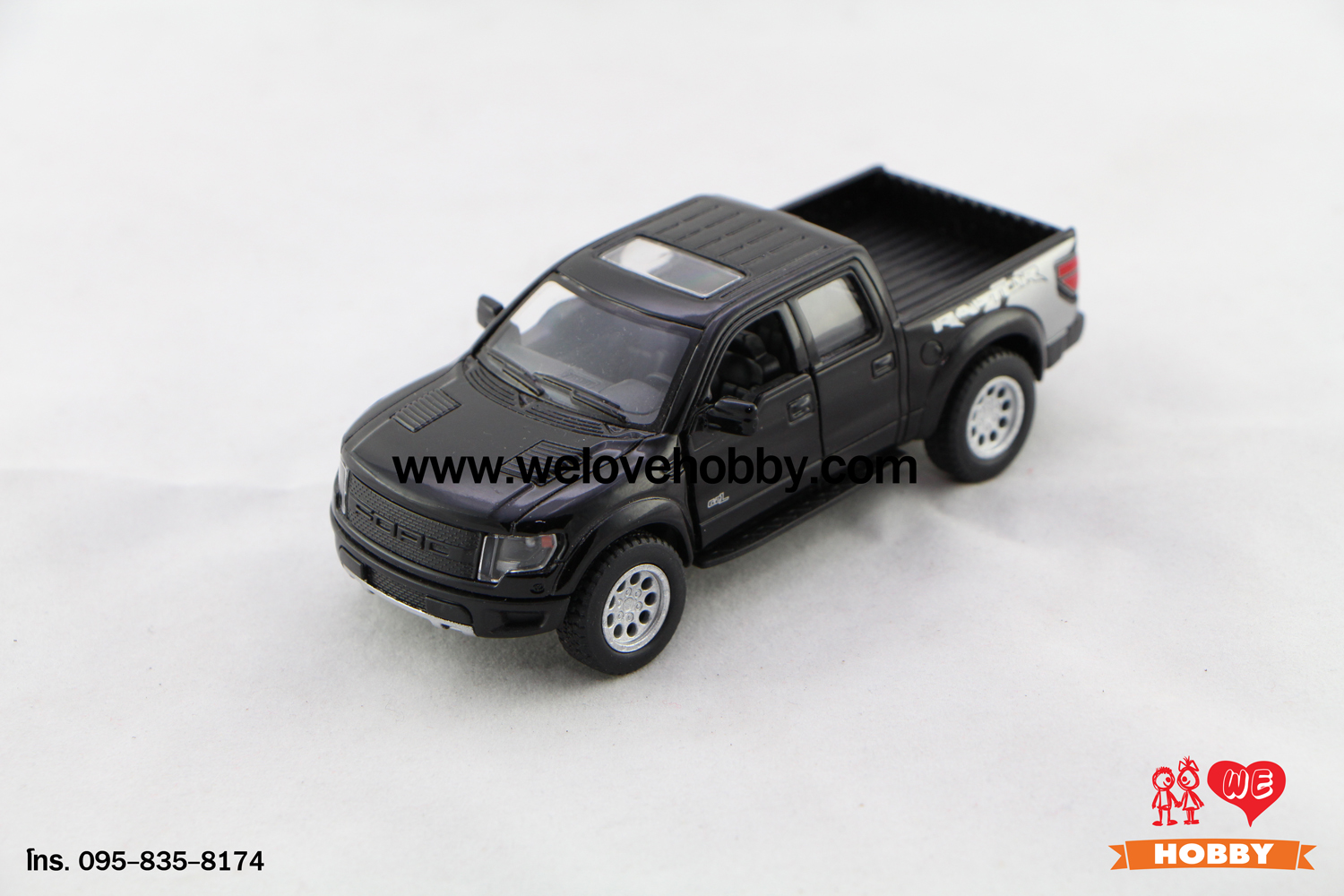 โมเดลรถ 2013 Ford F-150 SVT Raptor SuperCrew สีดำ Scale 1:46