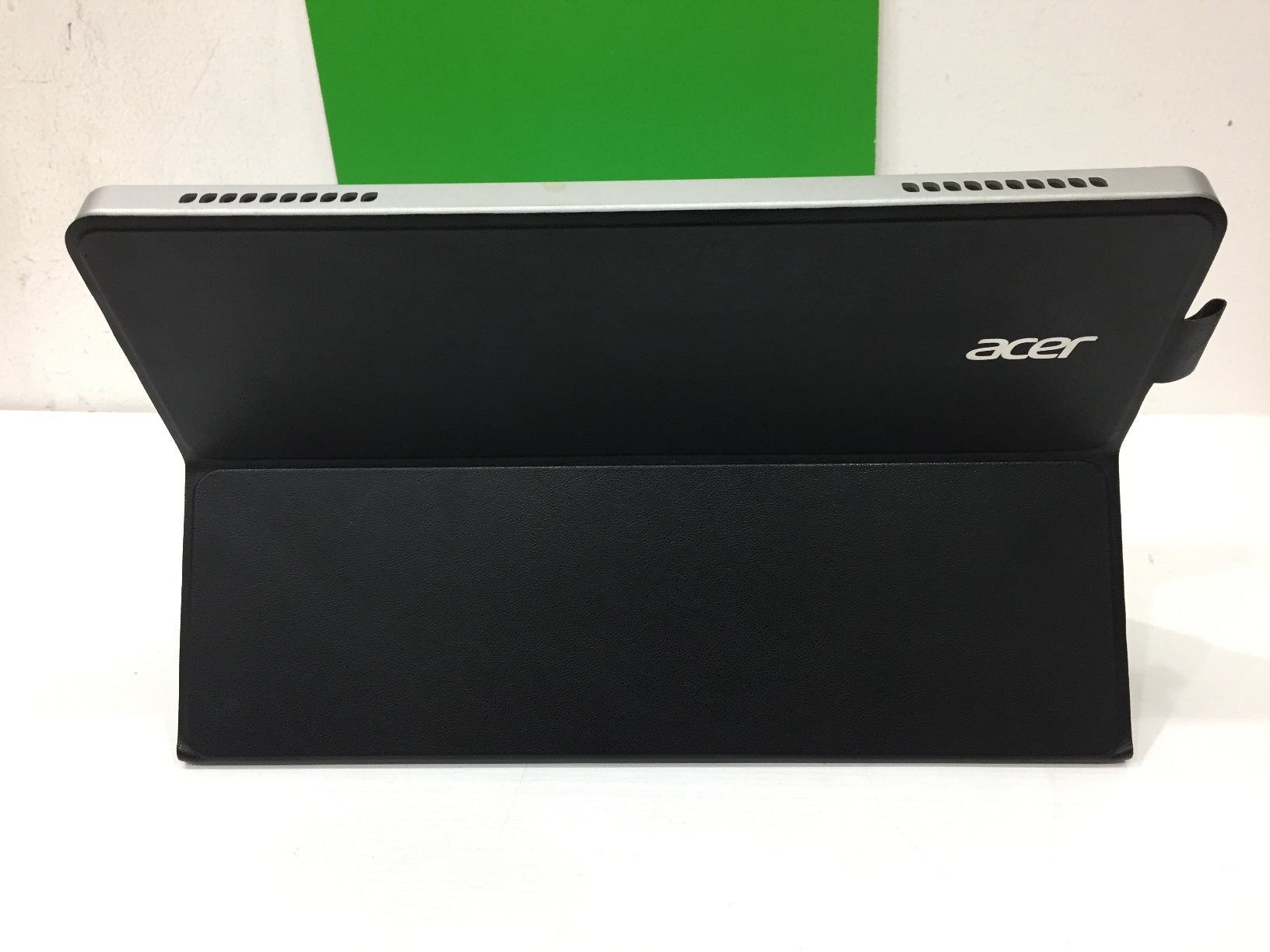 ่ACER Aspire P3-131