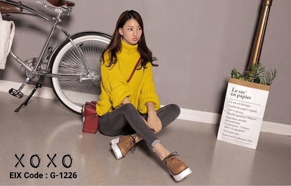 รองเท้าผ้าใบพียูสไตล์มัฟฟิน (สีน้ำตาล)