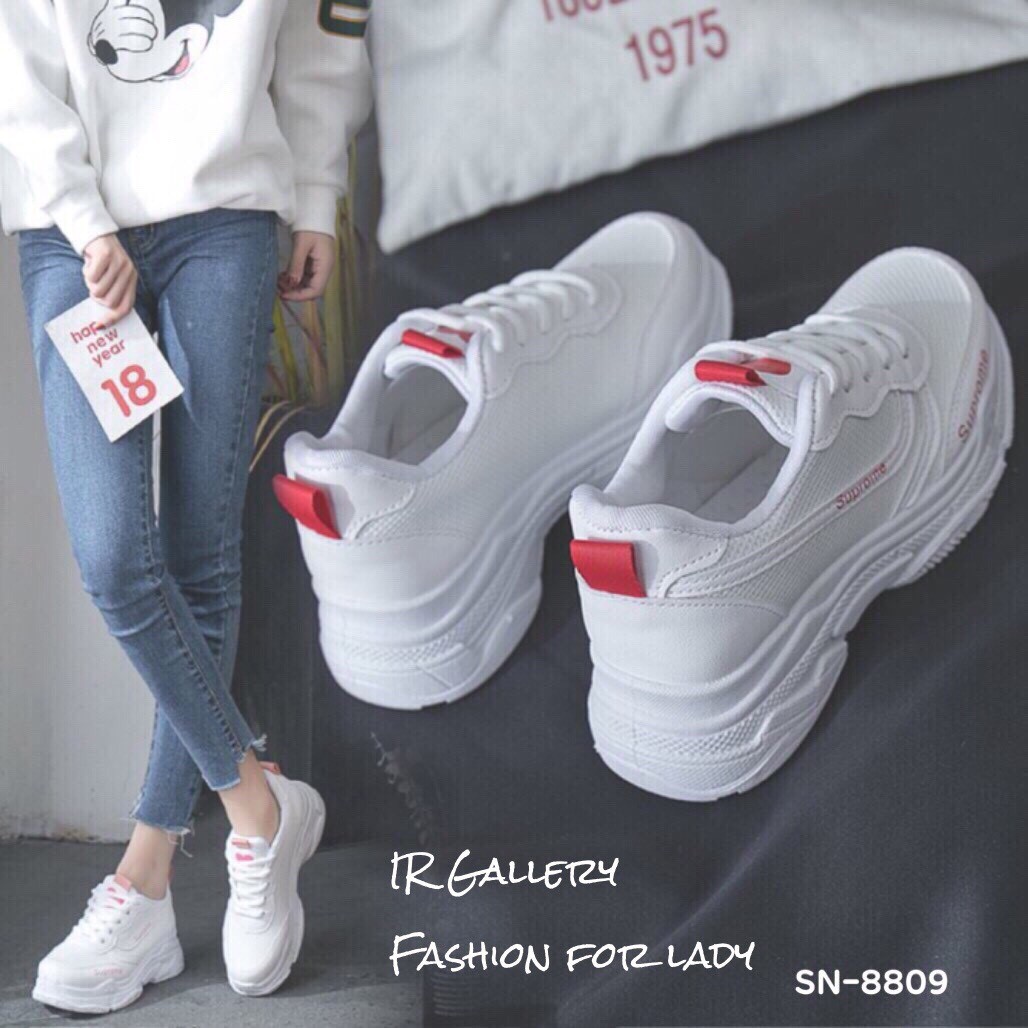 รองเท้าผ้าใบสไตล์ Sportแต่งหัวใจ (สีชมพู)