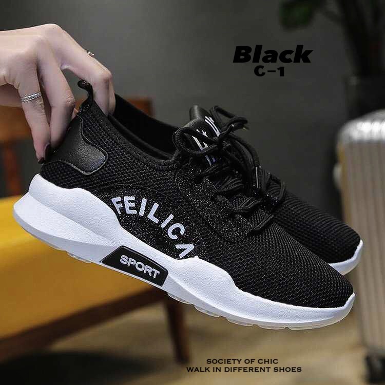 รองเท้าผ้าใบแฟชั่นทรงสปอร์ตสกรีนลาย (สีขาว)