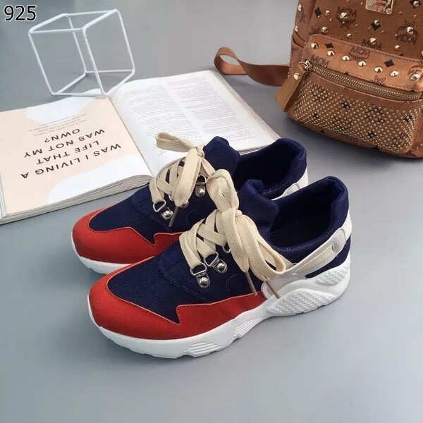 รองเท้าผ้าใบสไตล์ Sport แต่งสีสัน (สีฟ้า)