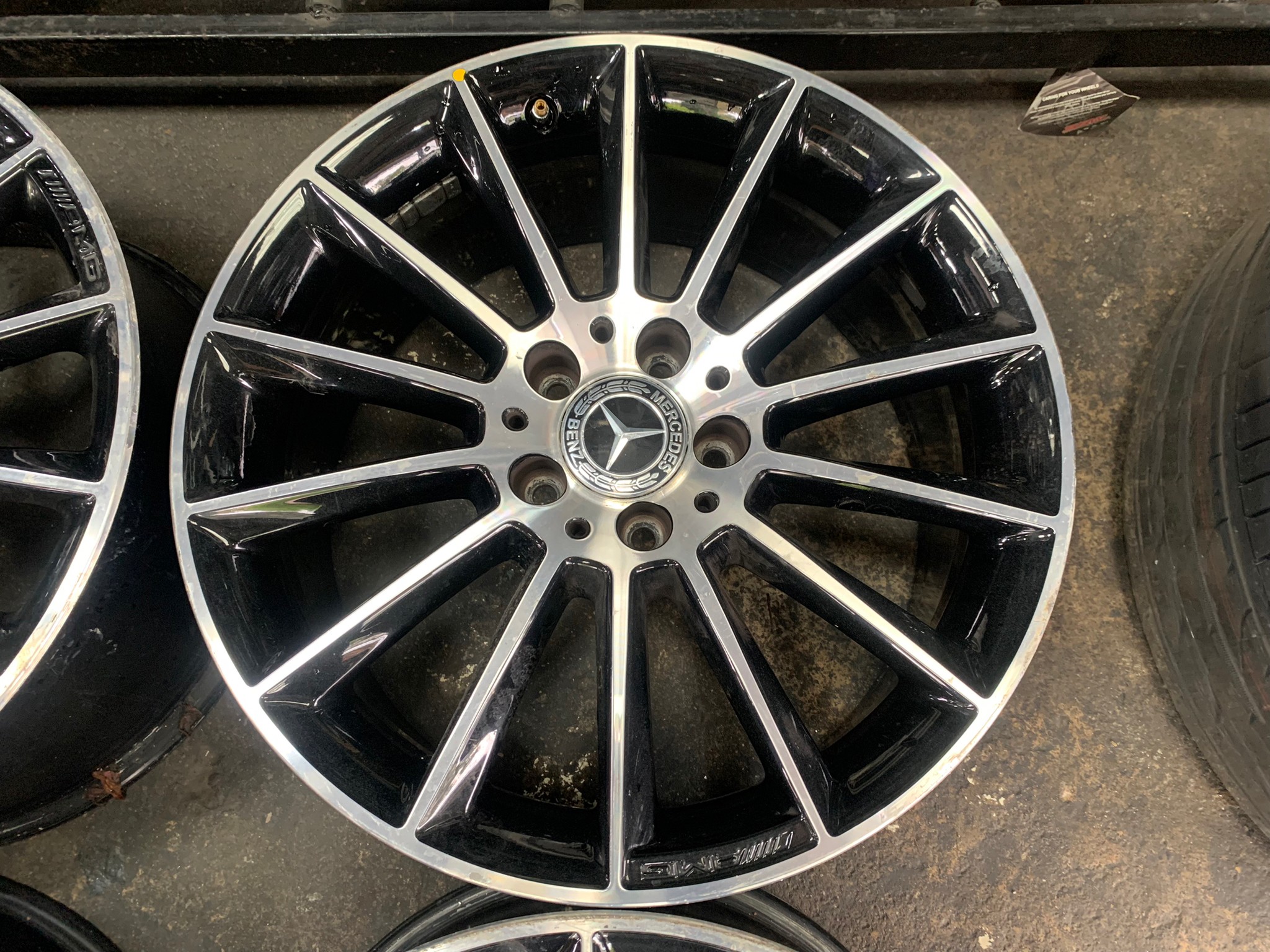 ล้อเบนซ์แท้ AMG Multi Spoke W172 18"