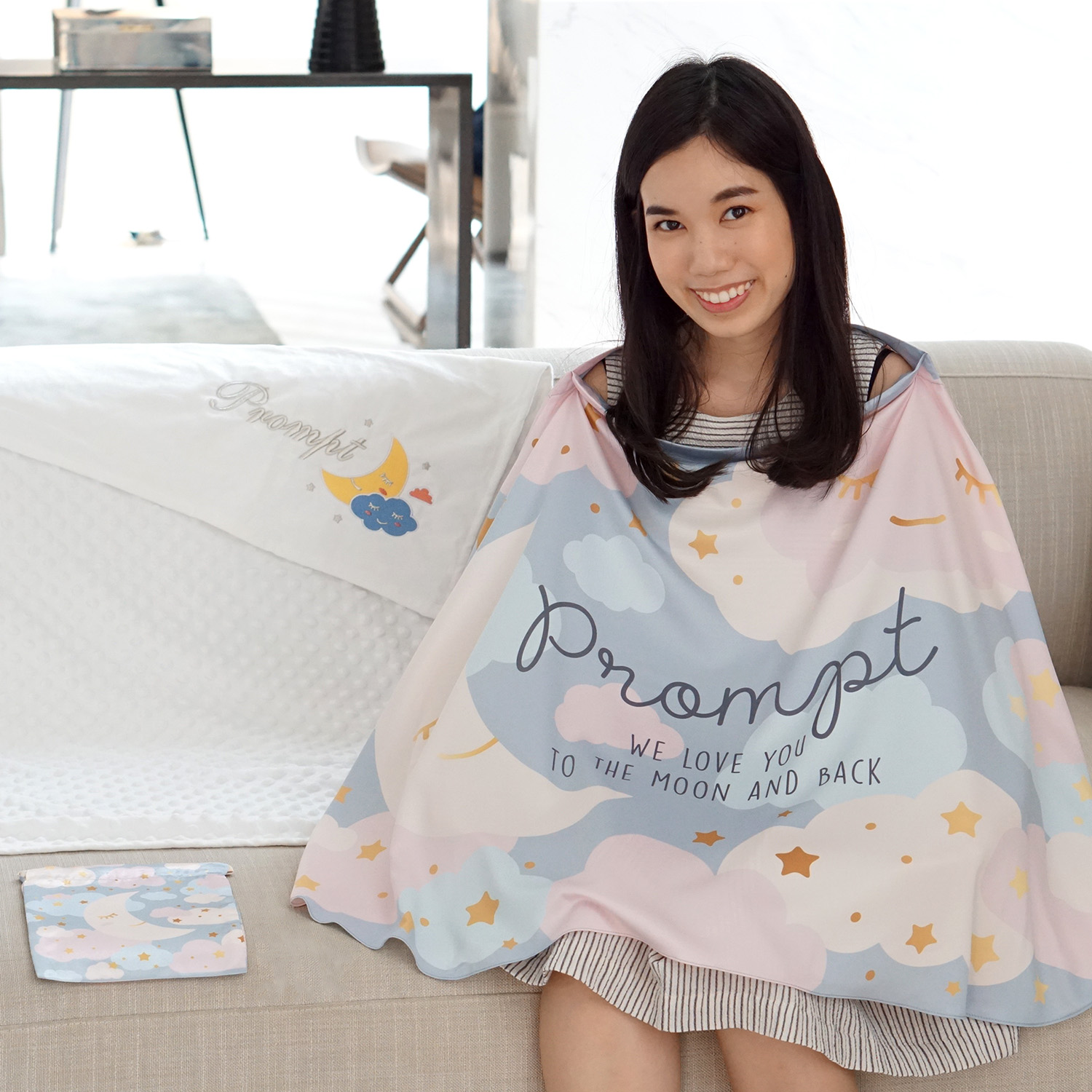ผ้าคลุมให้นม สั่งทำใส่ชือ ลาย Moon - Grey