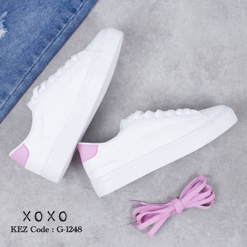 รองเท้าผ้าใบสีพาสเทลสไตล์หนังแกะ (สีฟ้า)