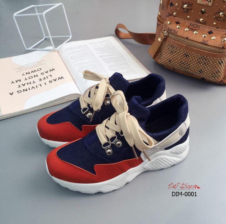 รองเท้าผ้าใบทรงสปอร์ตแต่งสี (สีแดง)