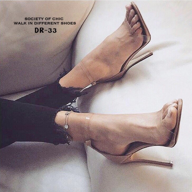 รองเท้าส้นสูงรัดข้อใสนิ่ม (สีดำ)