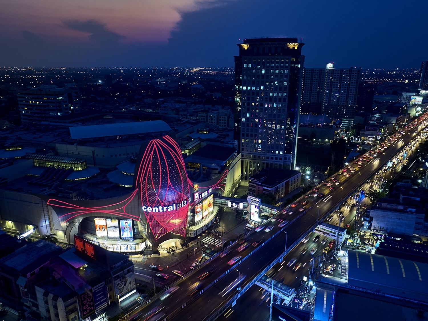 อาคารสำนักงานเซ็นทรัล ปิ่นเกล้า (Central Pinklao Office Tower) สำนักงานออฟฟิศให้เช่าย่านปิ่นเกล้า ติดถนนบรมราชชนนี บางกอกน้อย กรุงเทพฯ