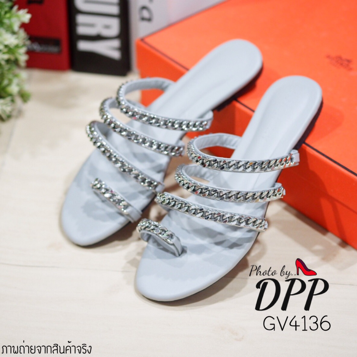รองเท้าแตะโซ่ Style Givenchy (สีดำ)