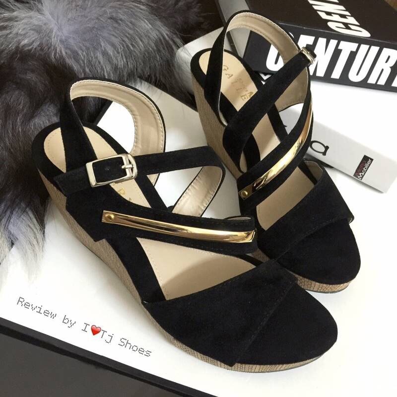 พร้อมส่ง : รองเท้าส้นตึกแบบรัดส้น (สีดำ)