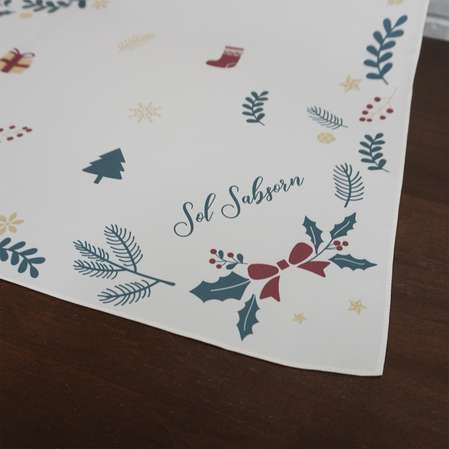 ผ้าพันคอ ลาย Christmas - Cream
