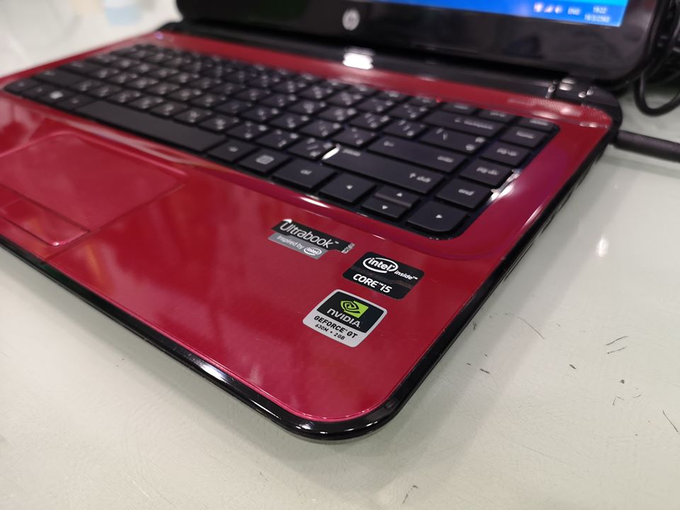 HP Pavilion Slim 14-b011TX