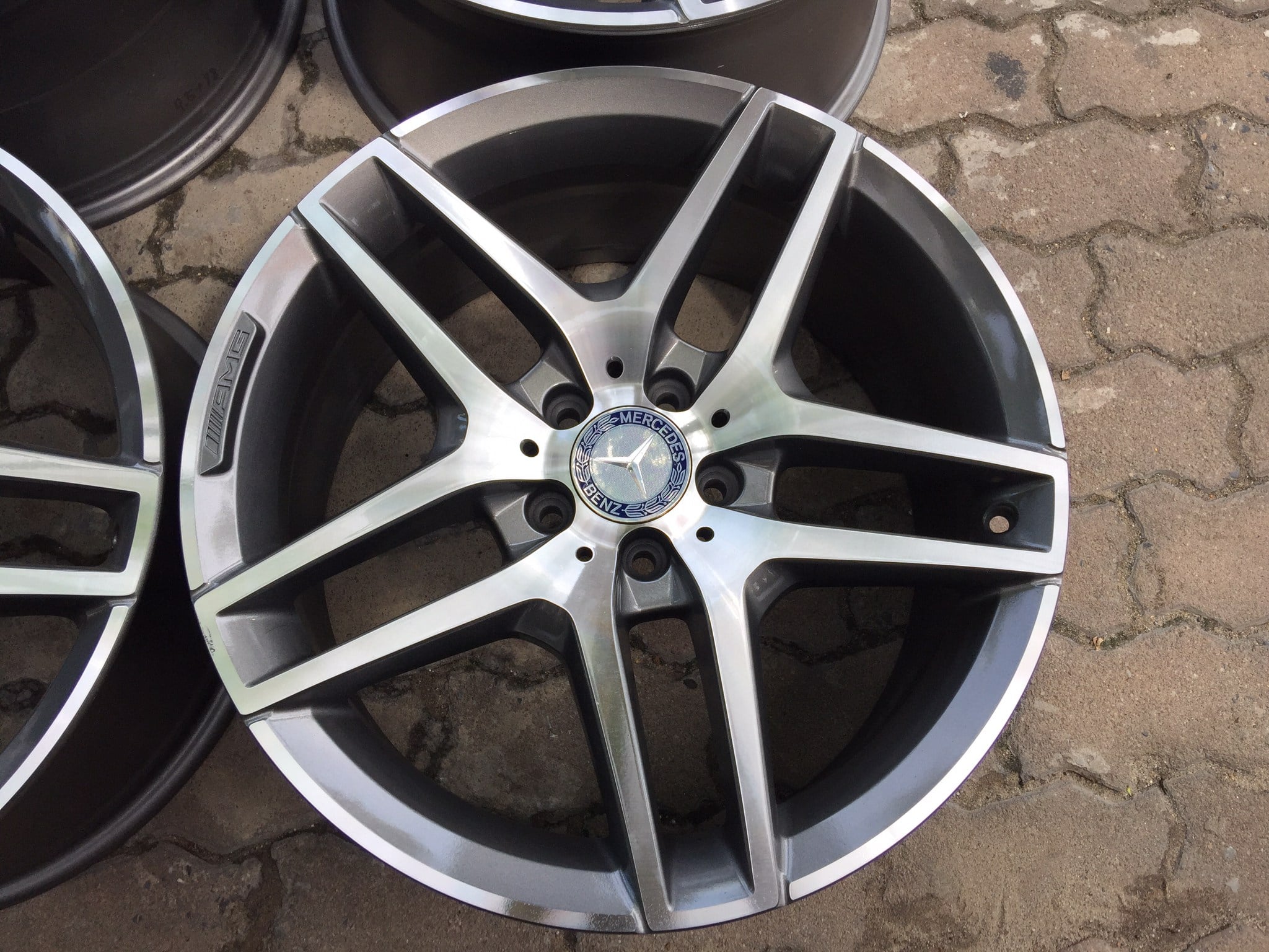 ล้อแท้ AMG ST4 NEW W222 19"