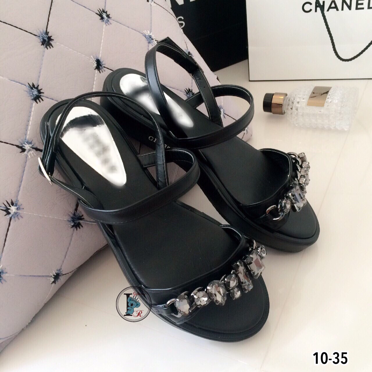 รองเท้าแตะ MIU MIU (สีดำ)