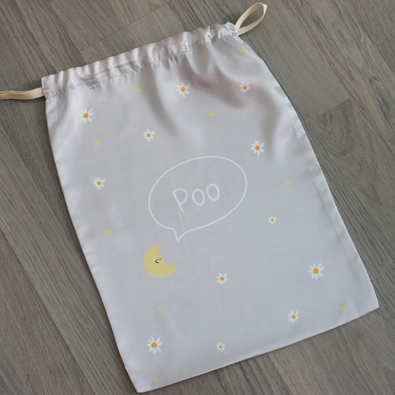 ถุงผ้าซาติน ไซส์ L สั่งทำใส่ชื่อ ลาย New Year Journal (ราคาต่อใบ)
