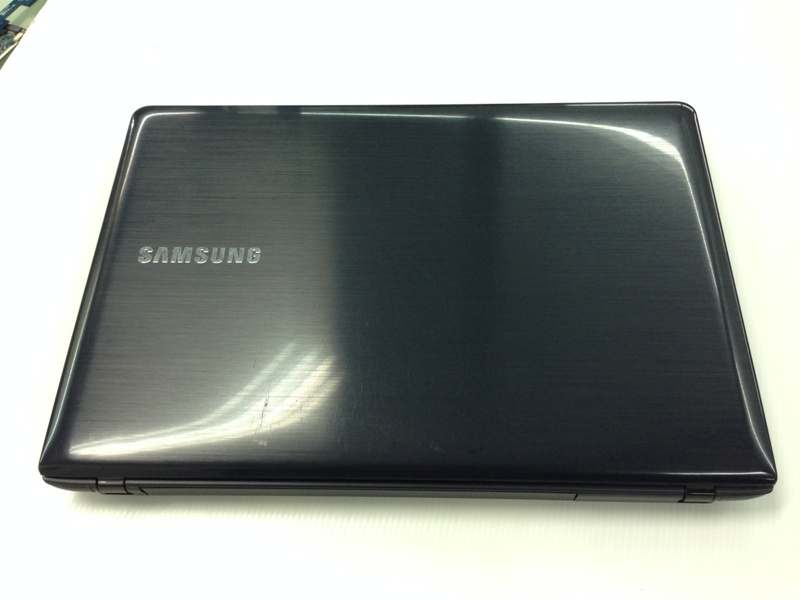 SAMSUNG NP270E4V-K02TH