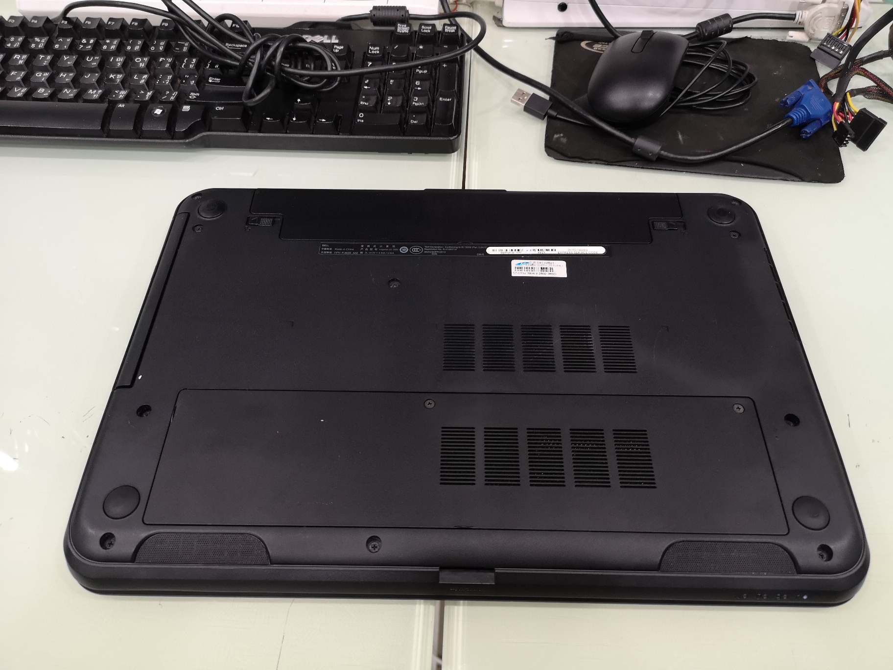 DELL Inspiron N3521-W561005TH