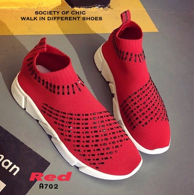 รองเท้าผ้าใบผ้ายืดแต่งคริสตัล (สีดำ)