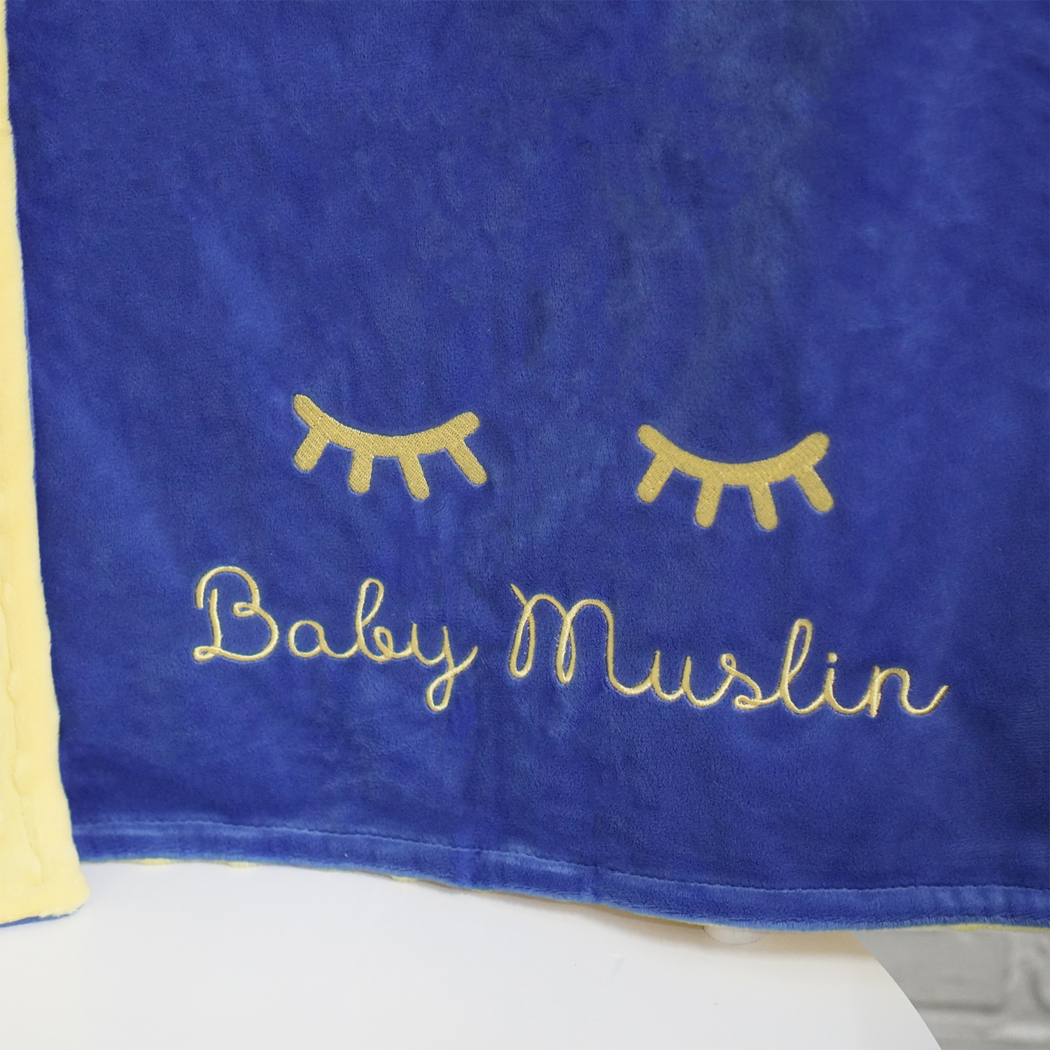 ผ้าห่ม Minky - สี Lemon-Navy 75x100cm แบบปักชื่อ+icon - Eyelashes