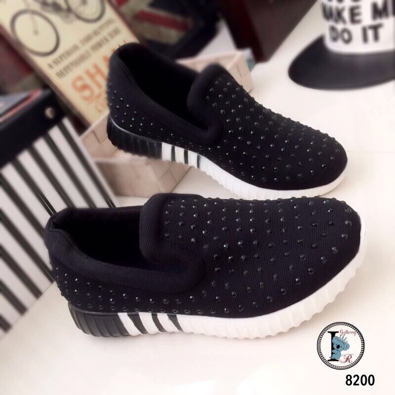 รองเท้า Zara Chunky (สีเทา)