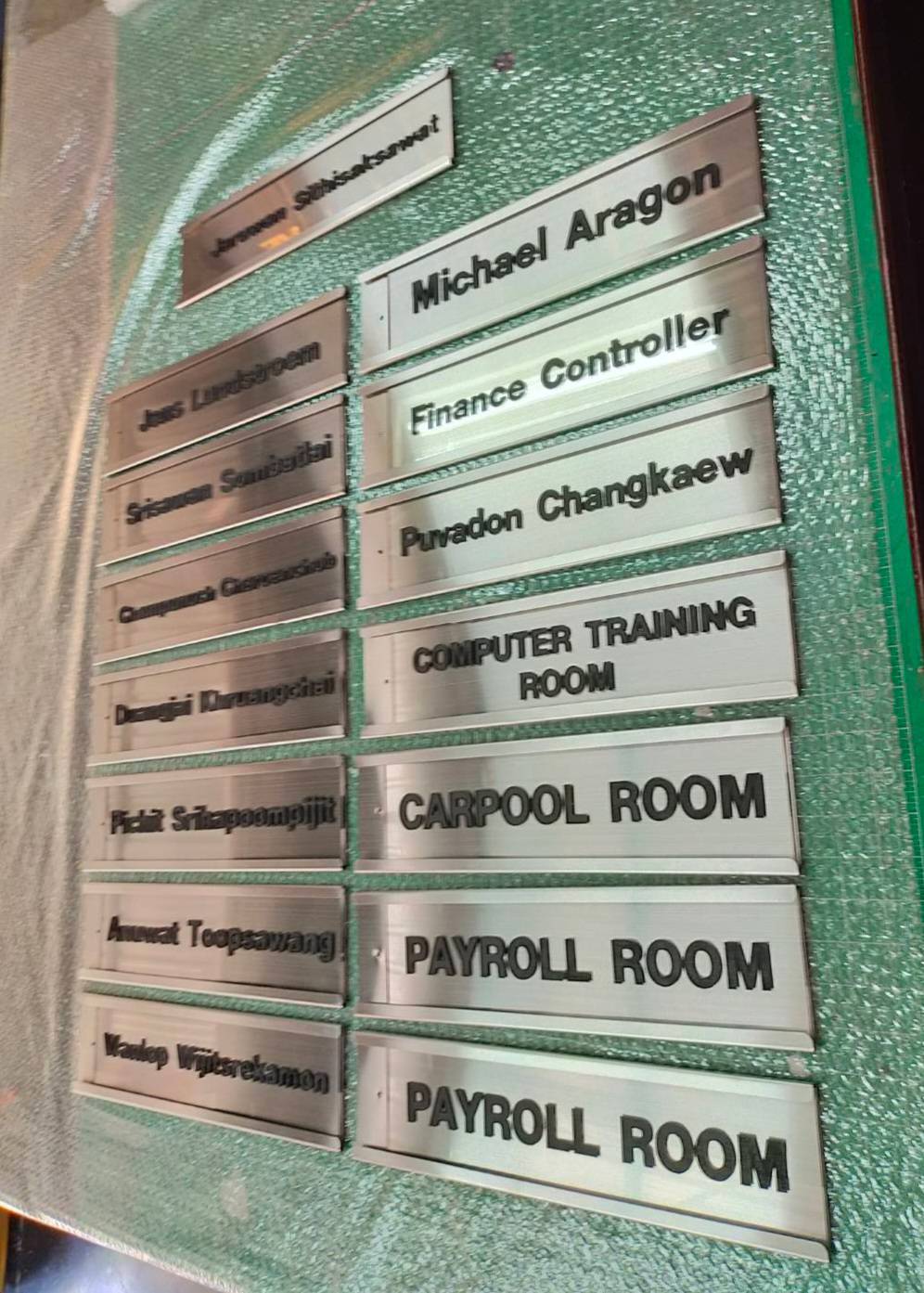 ป้ายรางสอดสแตนเลสแฮร์ไลน์ ขนาด 40x10cm