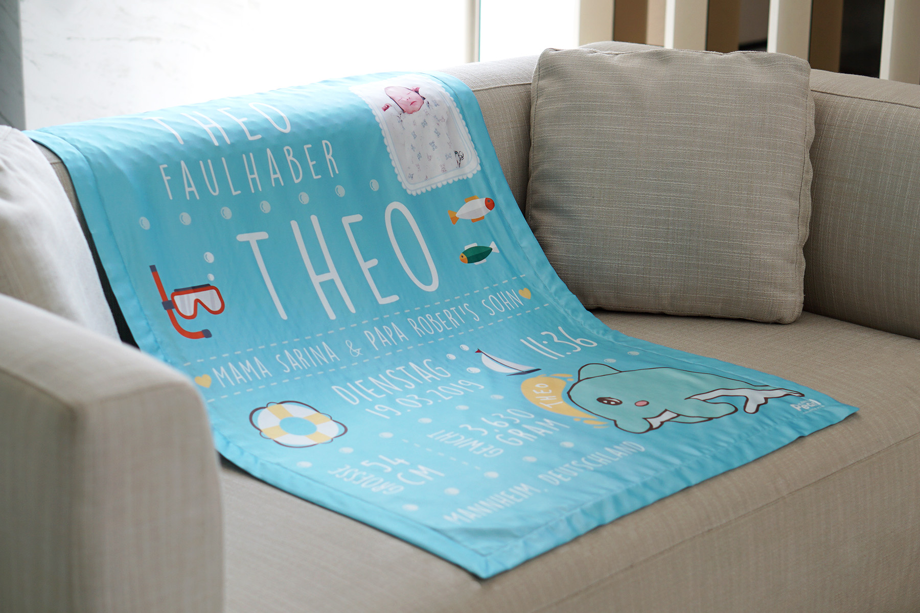 ผ้าห่ม ใส่ประวัติแรกเกิด+รูปถ่าย ลายโลมา Dolphin - Turquoise