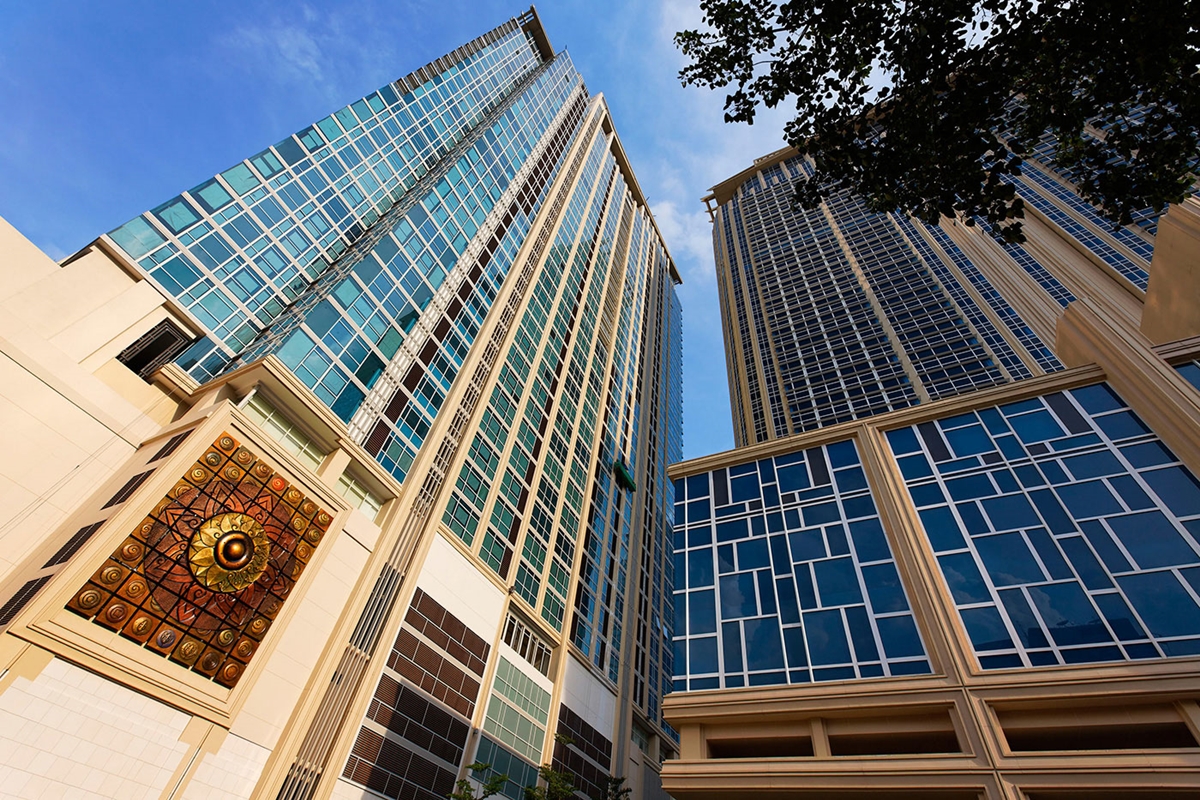 ATHENEE TOWER สำนักงานให้เช่าติดถนนวิทยุ ใกล้สถานีรถไฟฟ้า BTS เพลินจิต 350 เมตร