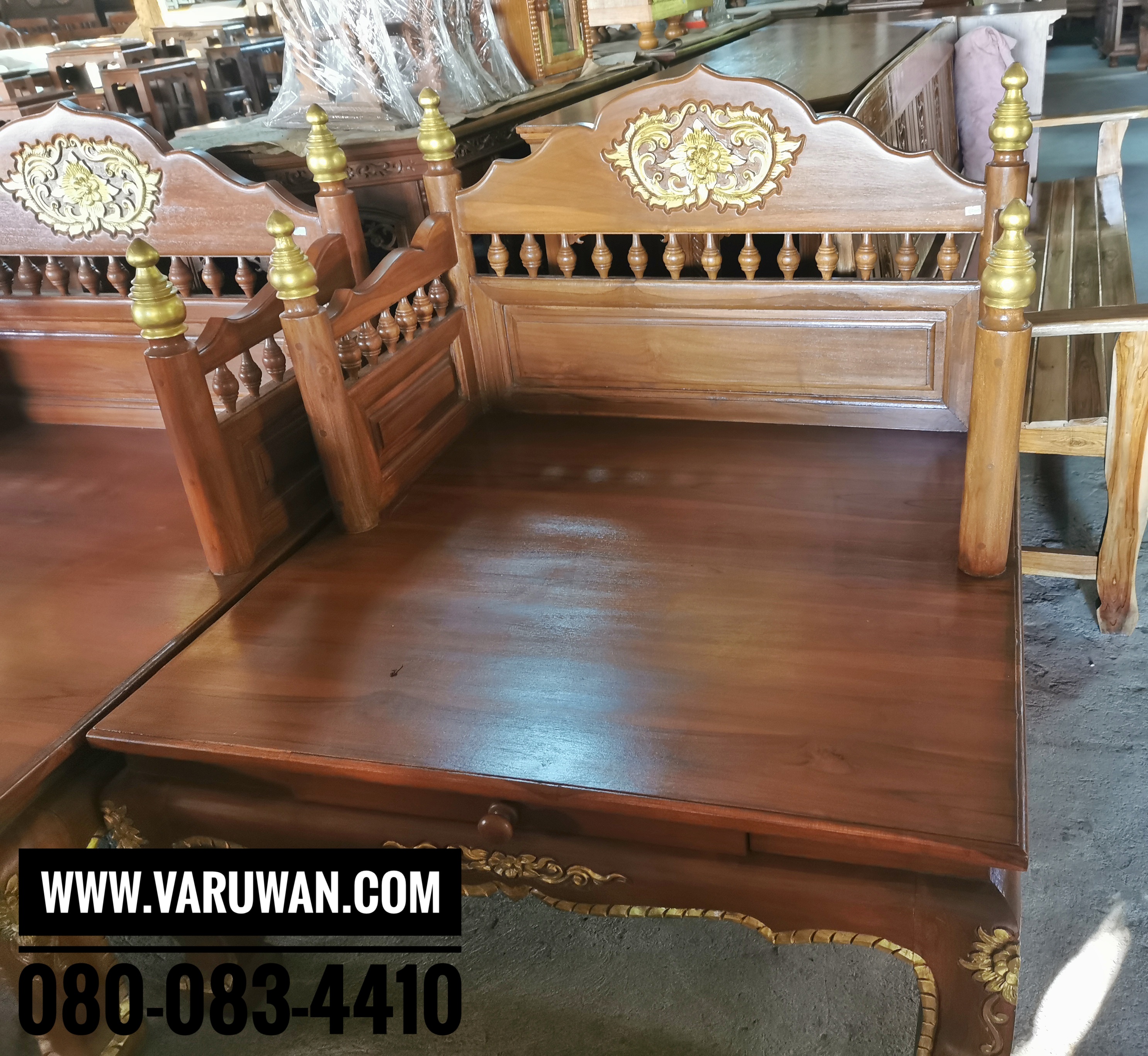 ธรรมาสน์ไม้สัก ชั้นเดียว