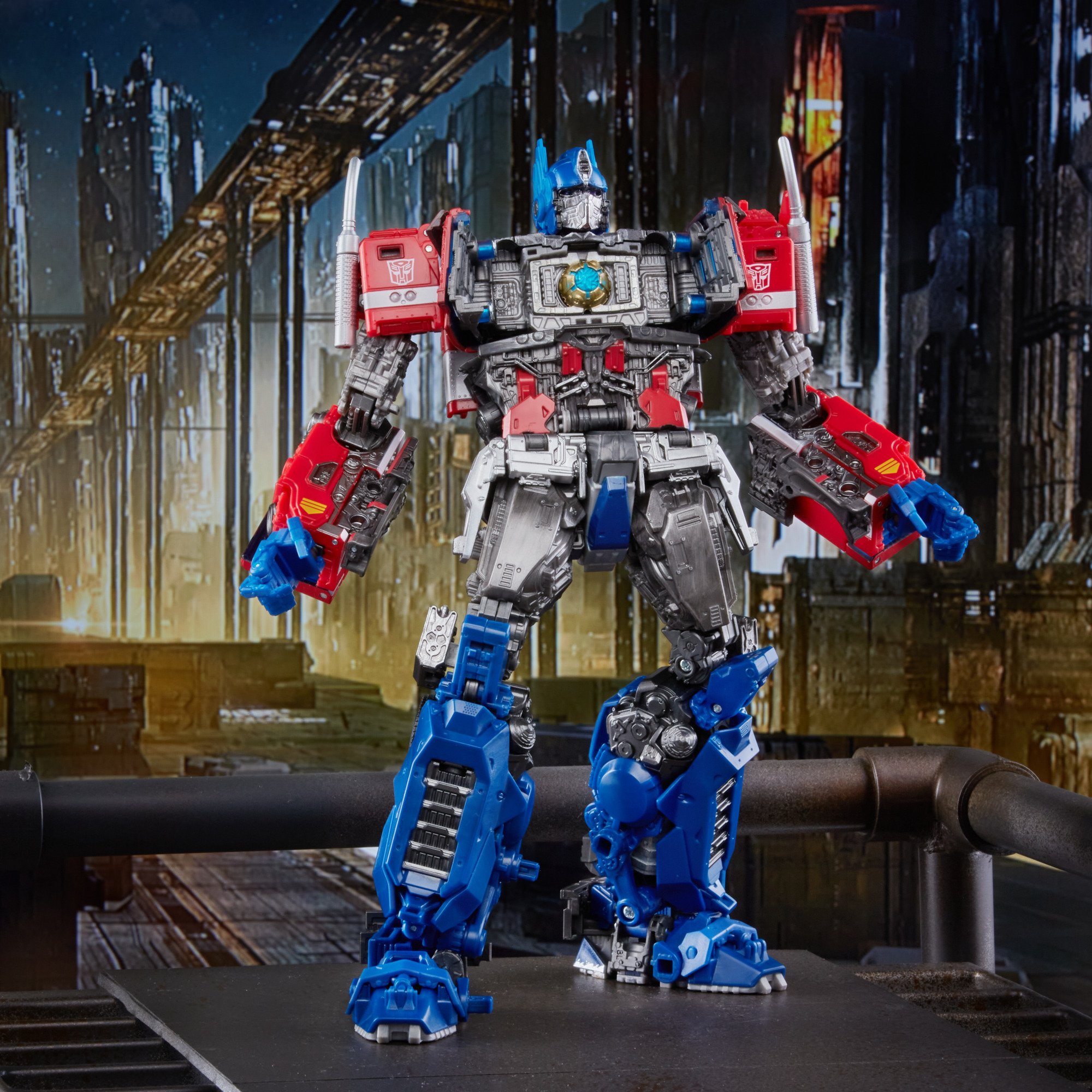 Hasbro Transformers Movie Masterpiece Series MPM-12 Optimus Prime Figure ฮาสโบร ทรานสฟอเมอร์ส มาสเตอร์พีซ MPM-12 หุ่นยนต์ออพติมัส ไพรม์ ขนาด 11 นิ้ว ลิขสิทธิ์แท้