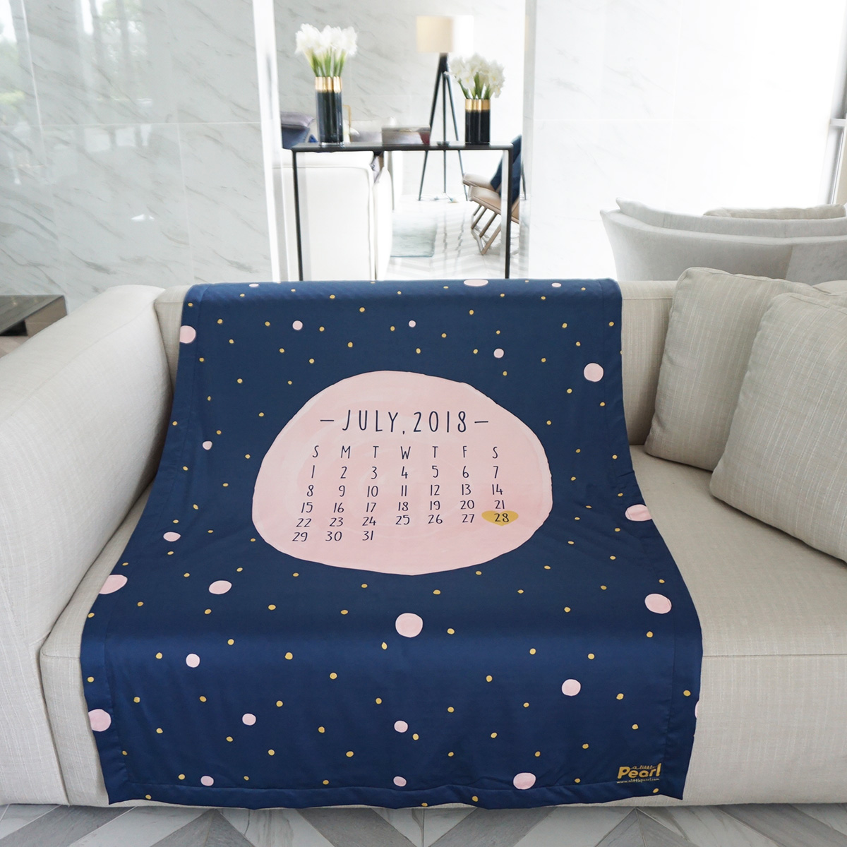 ผ้าห่ม ลาย Calendar 2018 - Navy ไซส์ใหญ่ 100x150cm
