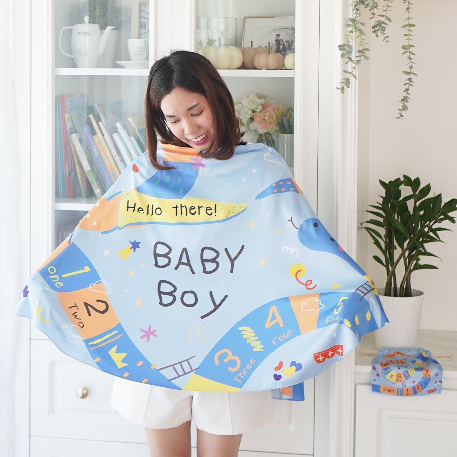 ผ้าคลุมให้นม 3in1 (รุ่นมีกระดุม ถอดโครงได้) แบบสั่งทำใส่ชื่อ ลาย Snake and Ladders - Blue