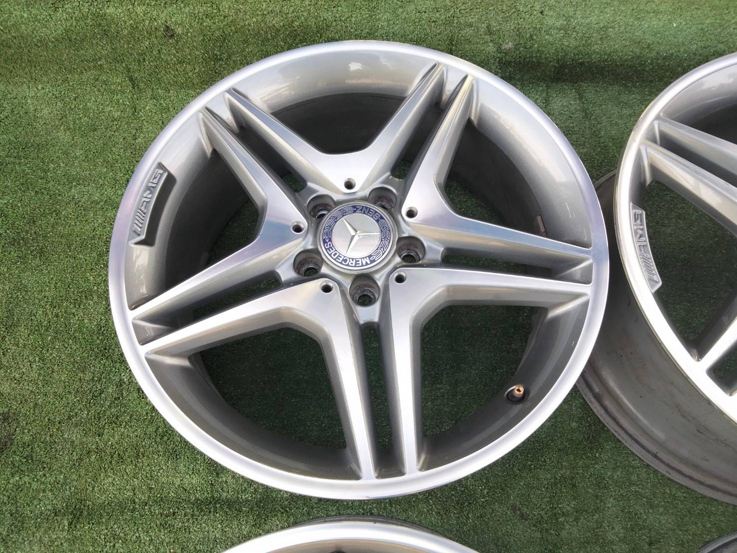 ล้อแท้ AMG ST4 w176 สภาพสวยๆ สีเดิมๆ