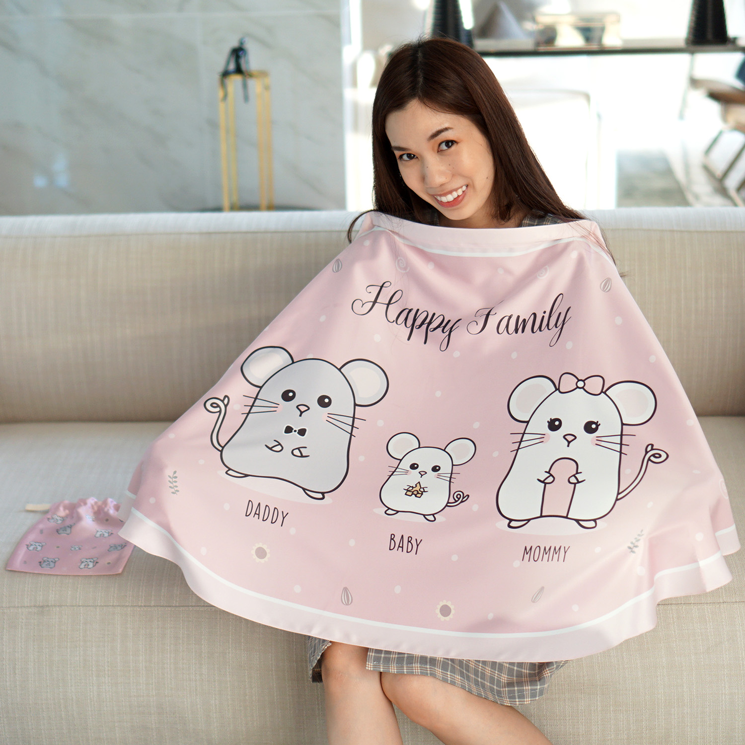ผ้าคลุมให้นม สั่งทำใส่ชือ ลาย Mini Mouse - Pink