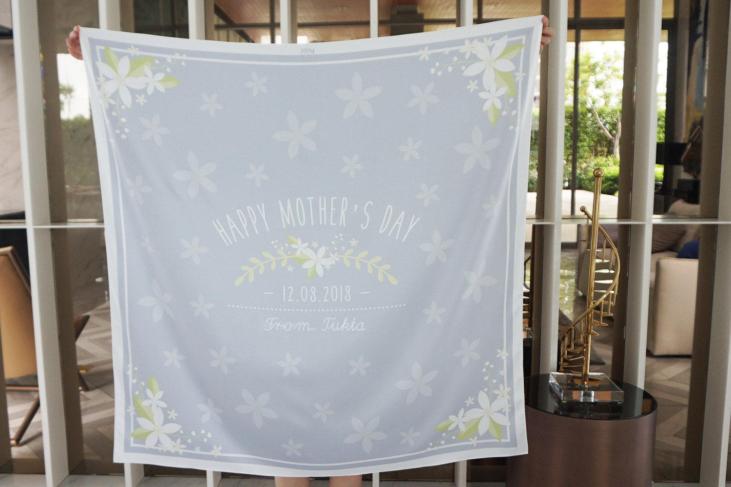 ผ้าพันคอ ลาย Jasmine - Bow - Grey สั่งทำใส่ชื่อ
