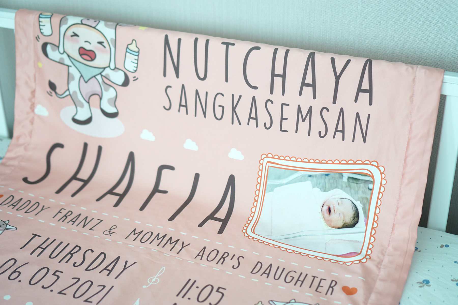 ผ้าห่มเด็ก ใส่ประวัติแรกเกิด ลาย Cow2 - Peach + เพิ่มรูปถ่าย