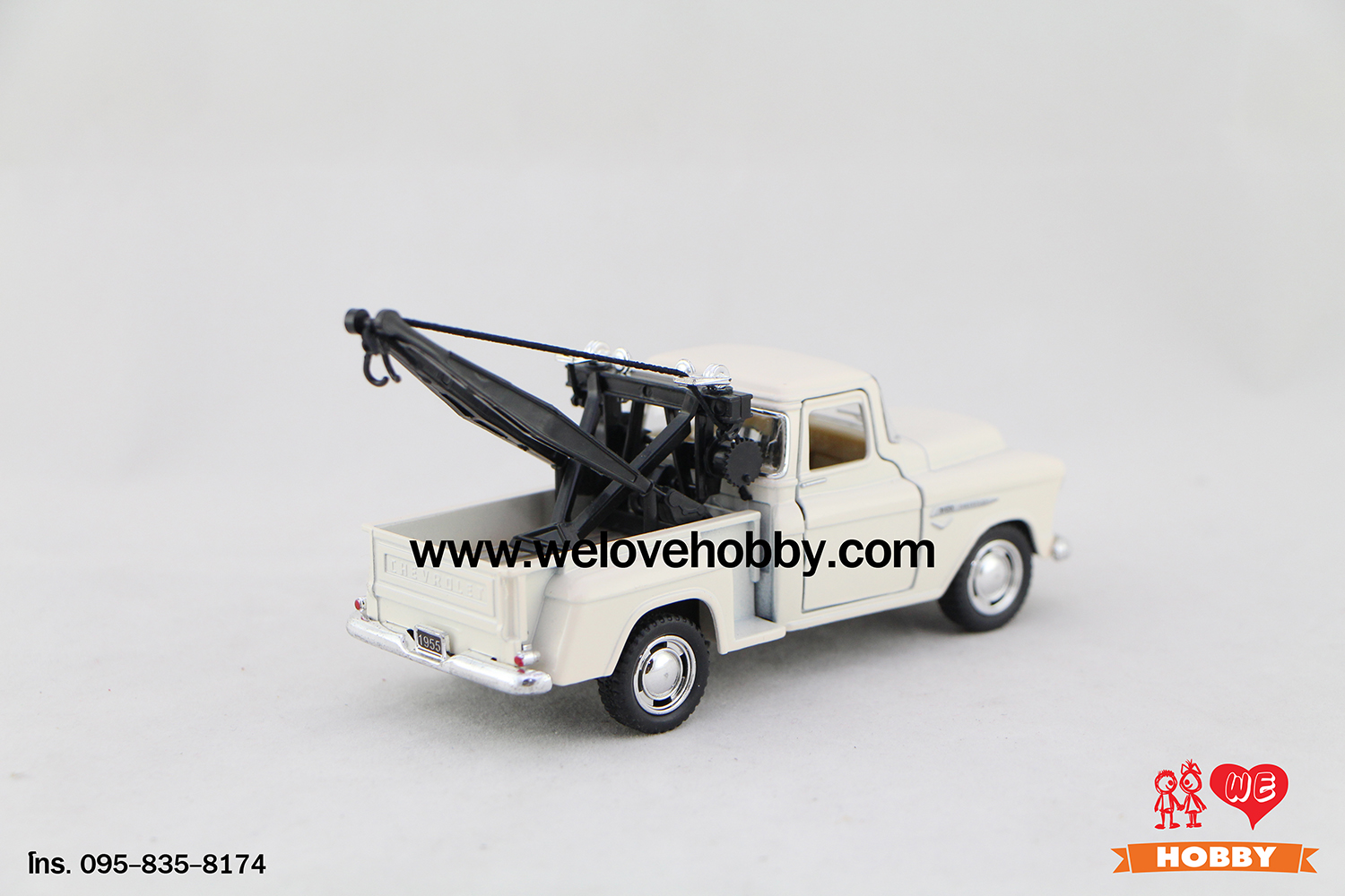 โมเดลรถกระบะคลาสสิค 1955 Chevrolet Chevy Stepside Pick-Up สีครีม Scale 1:32 มีเซตอุปกรณ์รถยก รถลาก