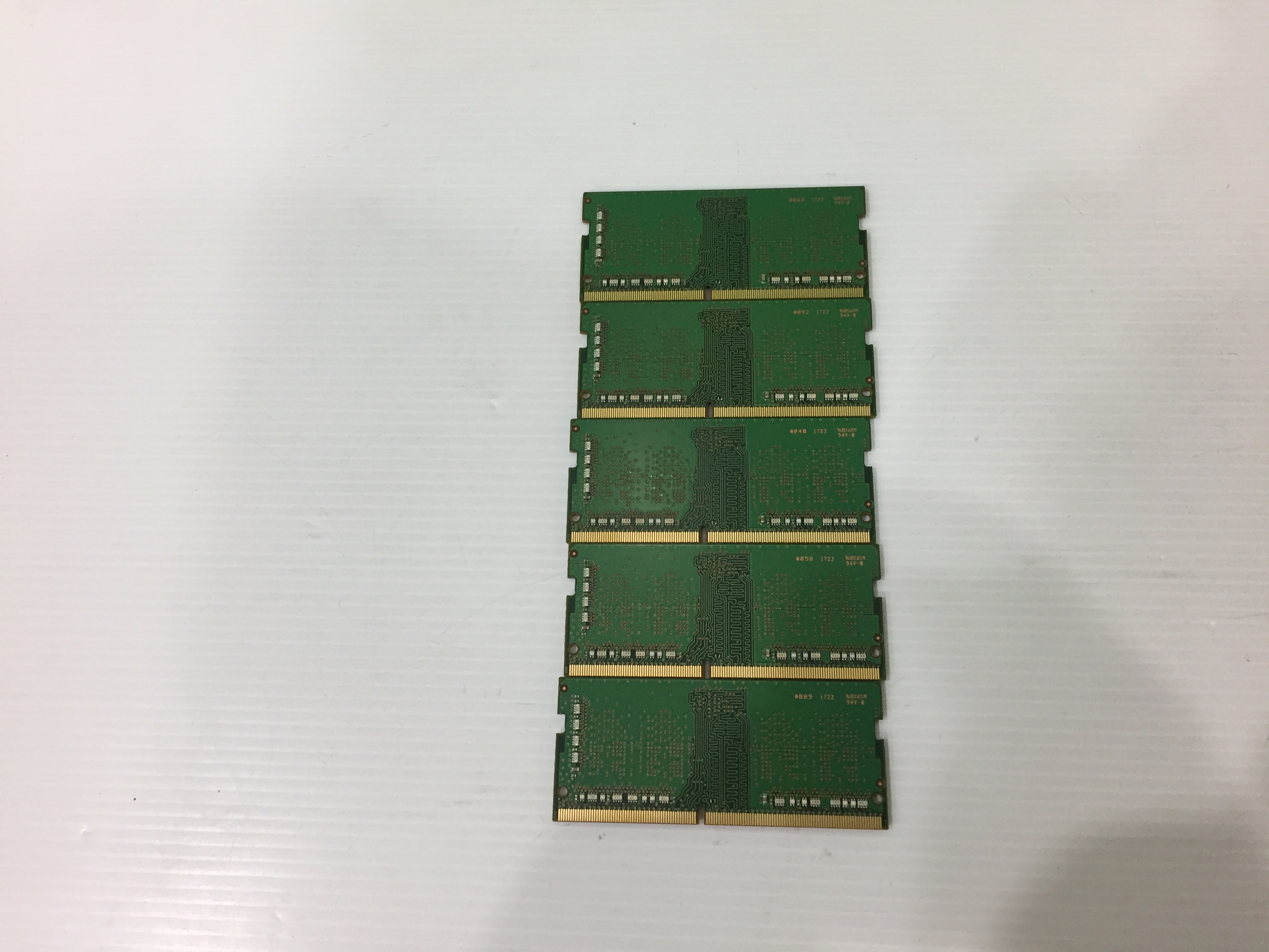 4GB. DDR-4 2400 SAMSUNG