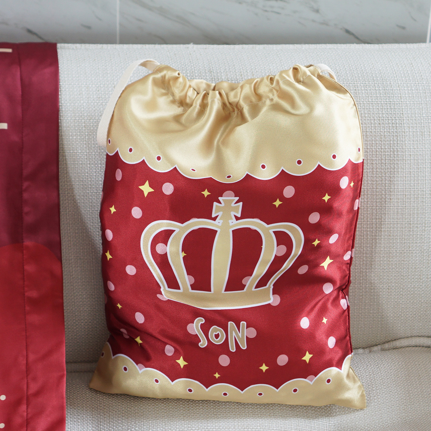 ถุงผ้าซาติน ไซส์ L สั่งทำใส่ชื่อ ลาย Prince - Red