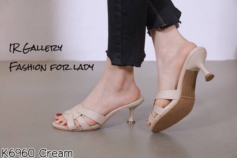 รองเท้าหน้าสานส้นแจกัน (สีแทน)