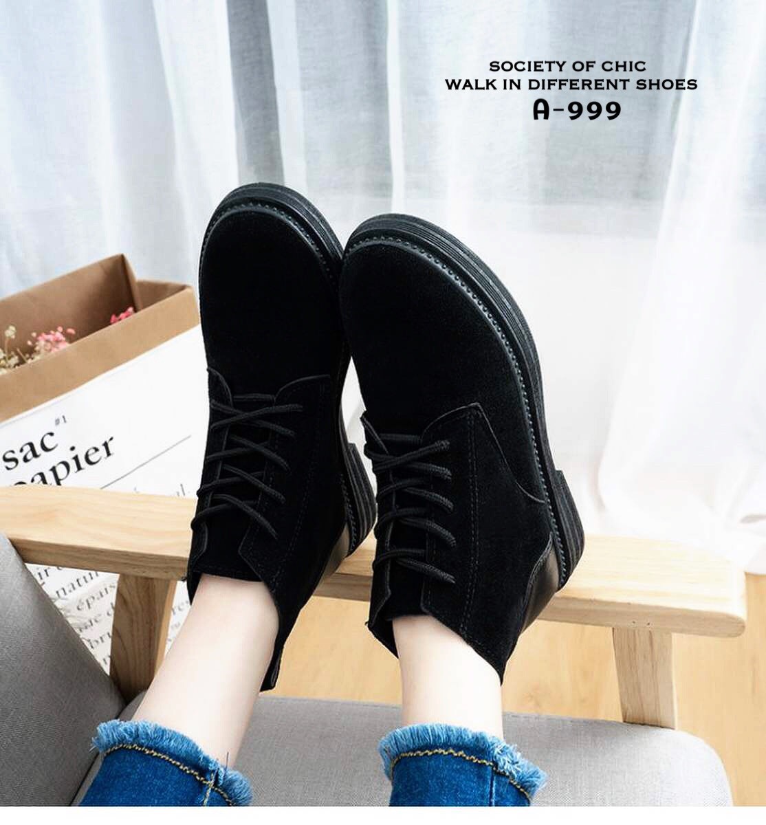 รองเท้าผ้าใบหุ้มข้อสไตล์ Martin (สีดำ)