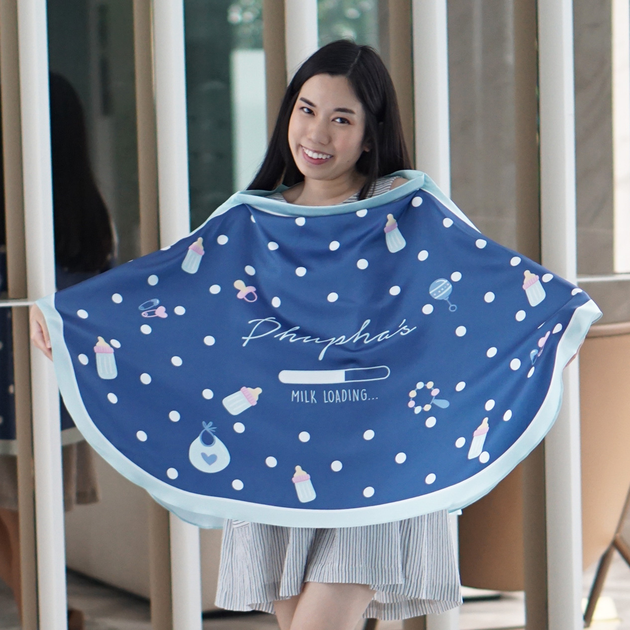ผ้าคลุมให้นม สั่งทำใส่ชือ ลาย Polka Dot - Milk - Navy