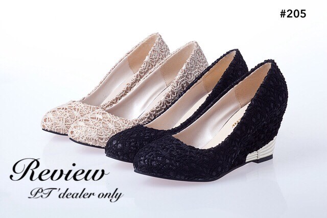 พร้อมส่ง : คัทชูลูกไม้ส้นเตารีด (มี2สี)