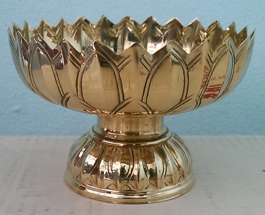 พานกลีบบัว ทองเหลือง