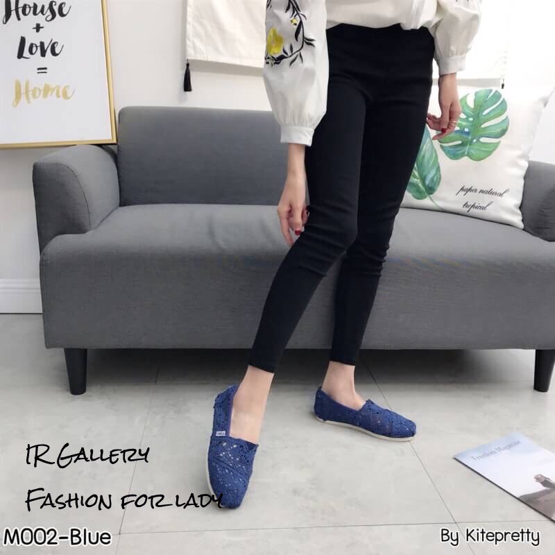 รองเท้าลูกไม้ Style Toms (สีเทา)