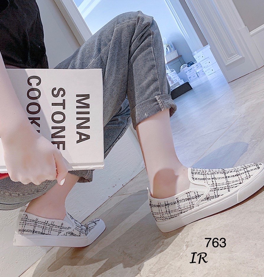 รองเท้าผ้าใบSlip on ผ้าทวิส